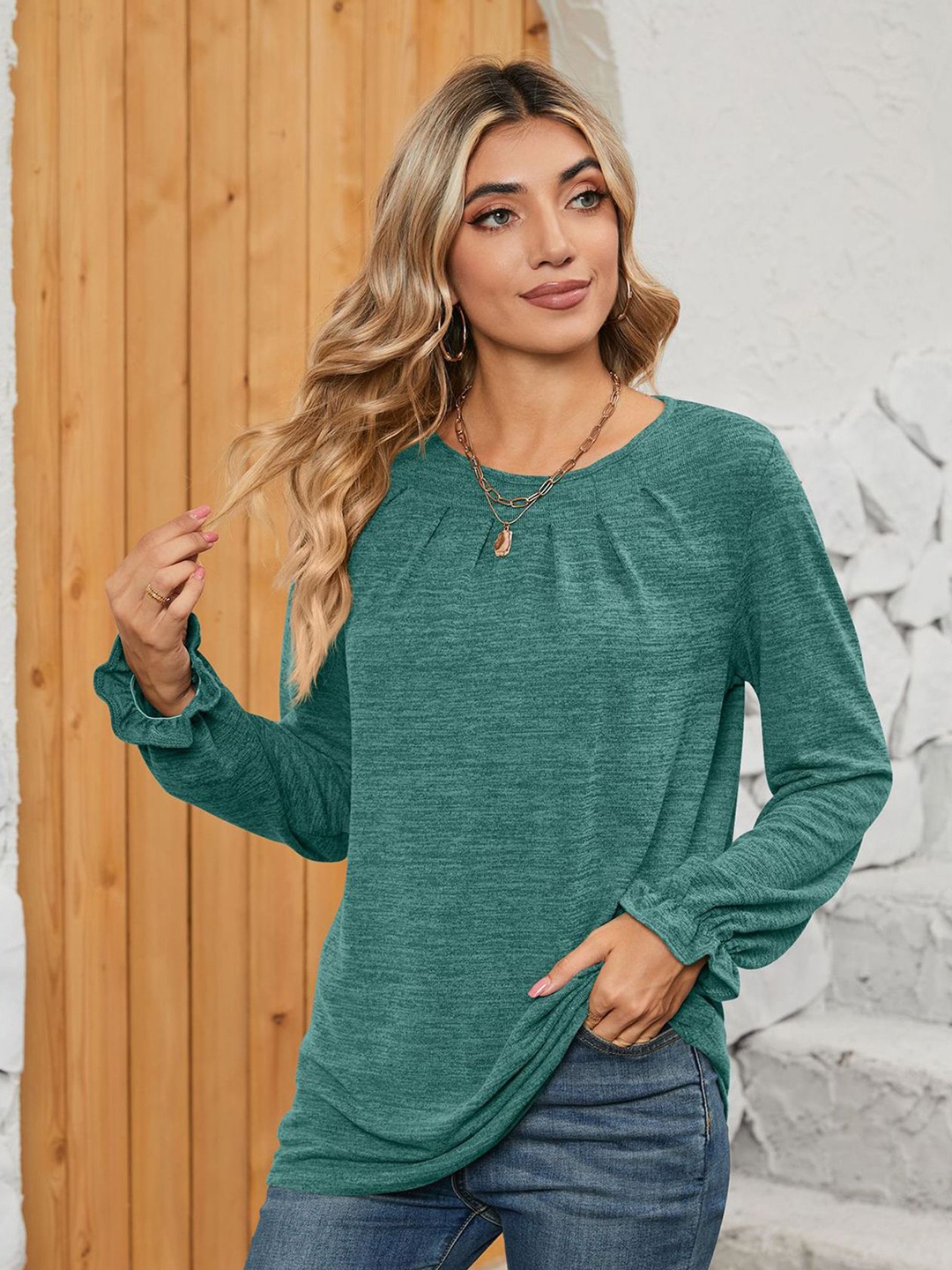 

StyleCast x Revolte Round Neck Regular Top, Green