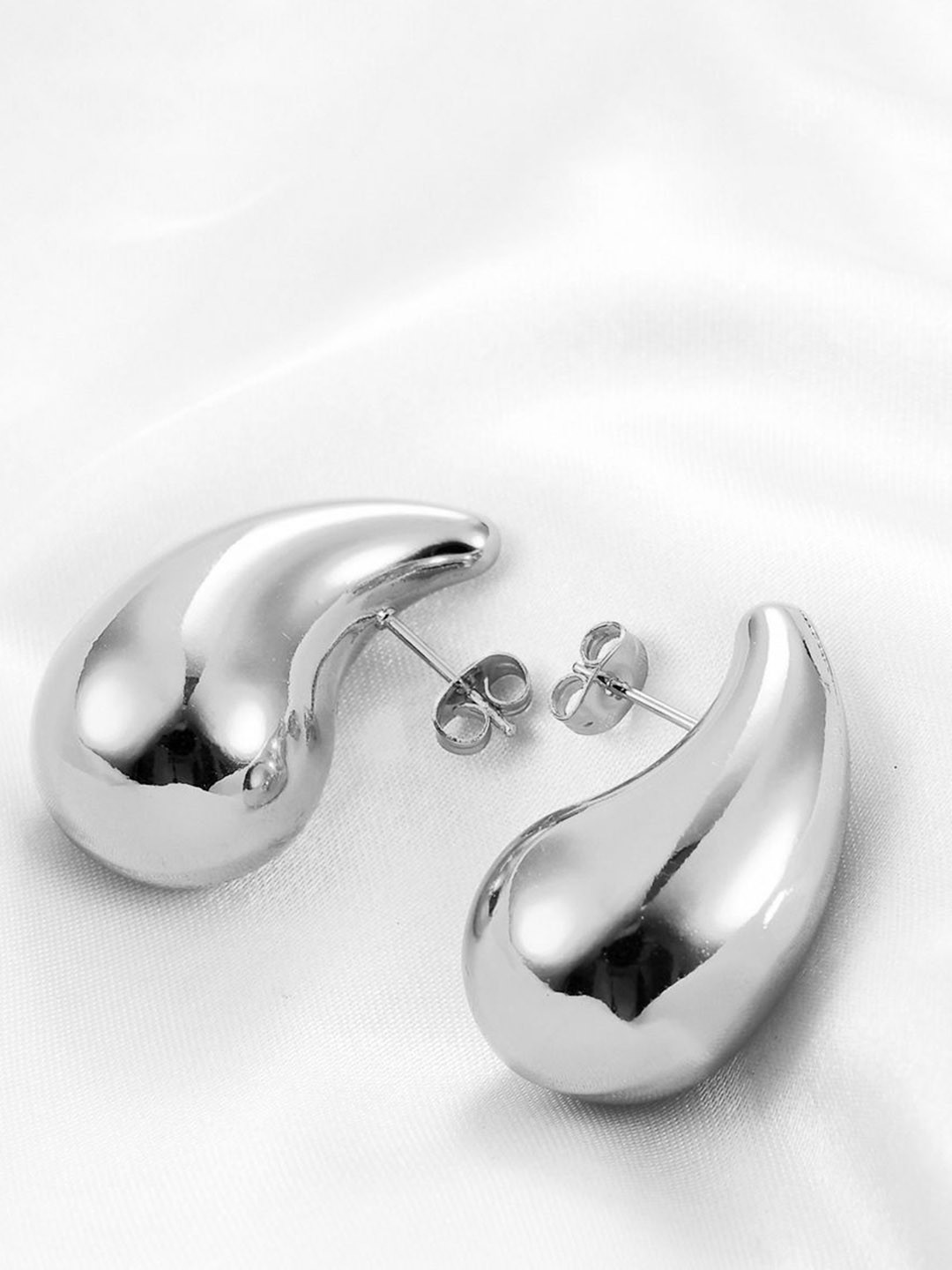 

Celestique Contemporary Studs Earrings, Silver