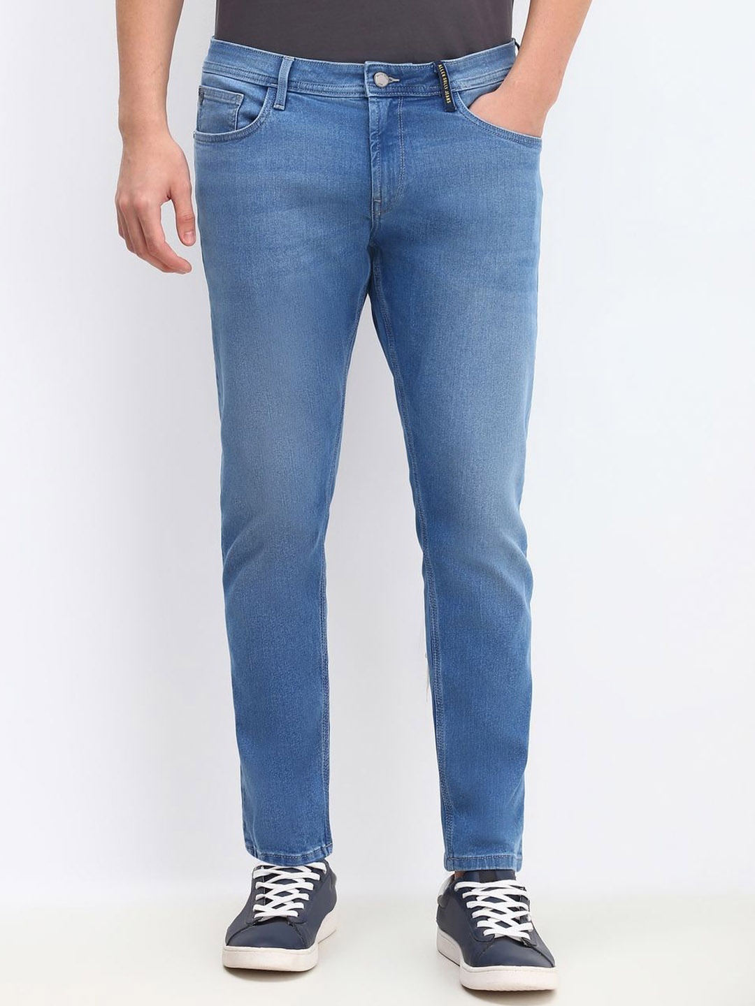 

Allen Solly Men Slim Fit Light Fade Jeans, Blue