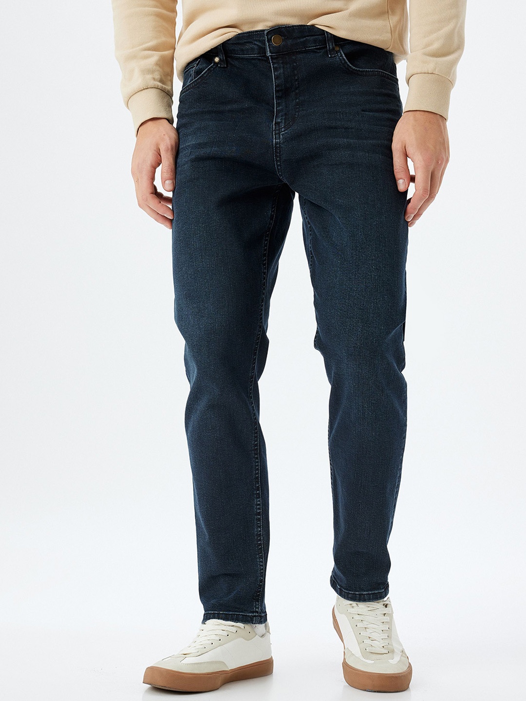 

Koton Men Regular Fit Mid-Rise Clean Look Jean, Blue