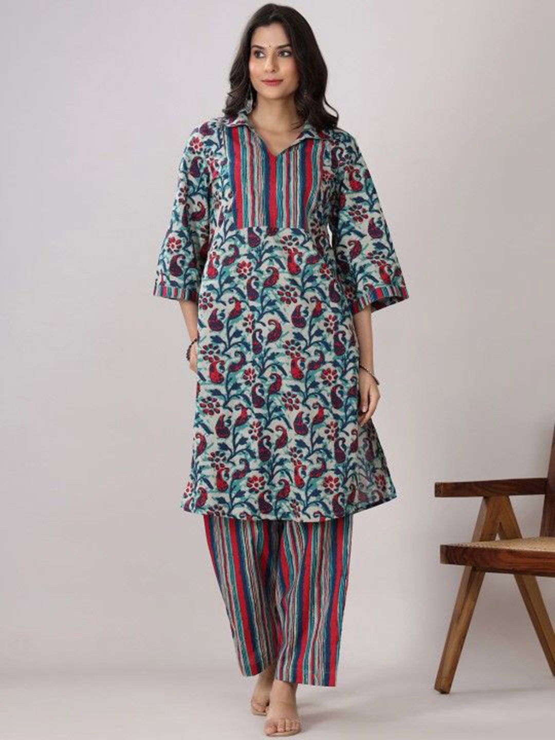 

Chandbaali Ethnic Motifs Printed Pure Cotton Straight Kurta With Salwar, Teal