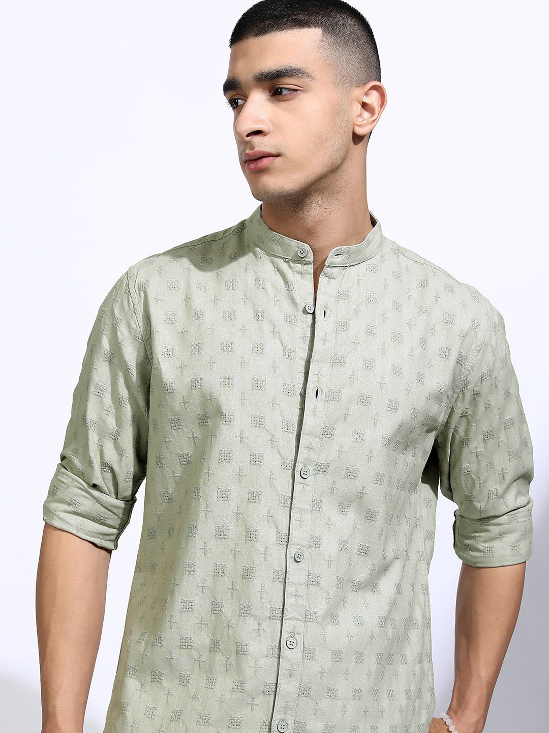 

HIGHLANDER Men Dobby Textured Mandarin Collar Regular Fit Casual Shirt, Green