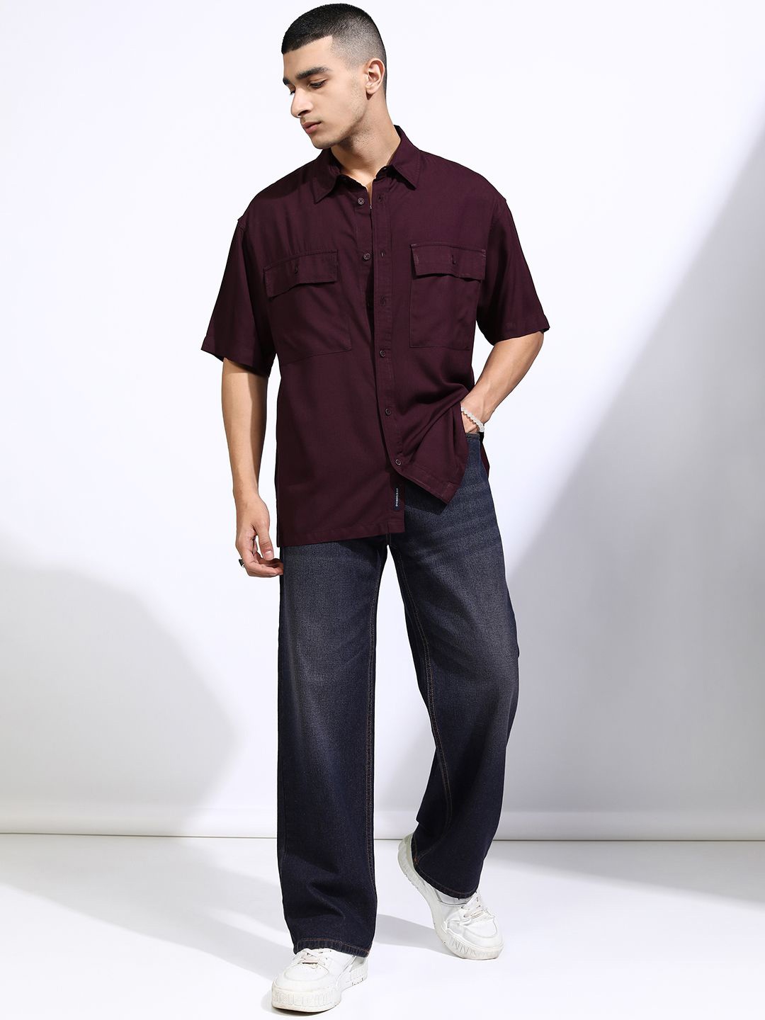 

HIGHLANDER Men Solid Utility Pocket Oversized Shirt, Maroon