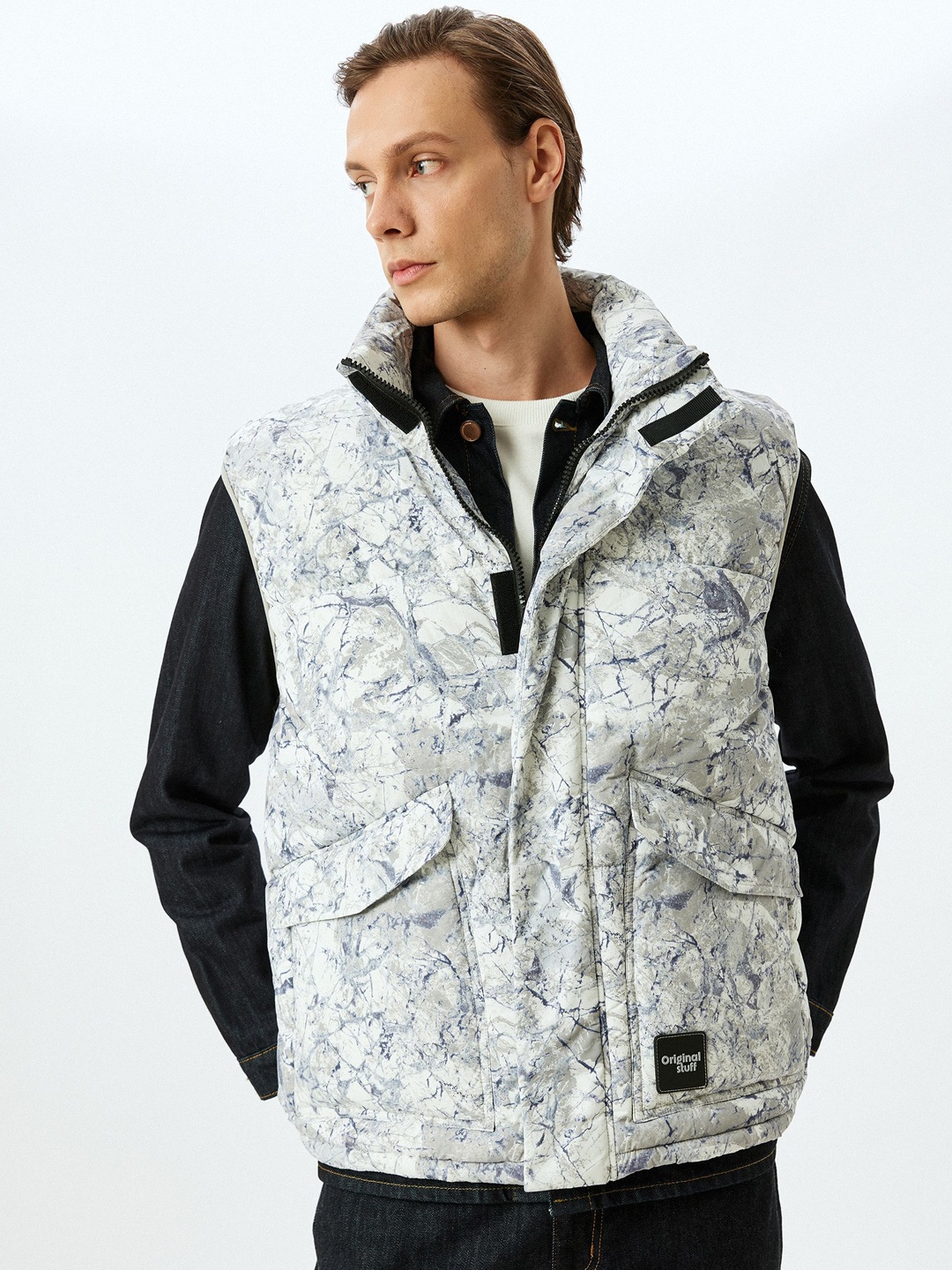 

Koton Printed Sleeveless Puffer Jacket, Grey