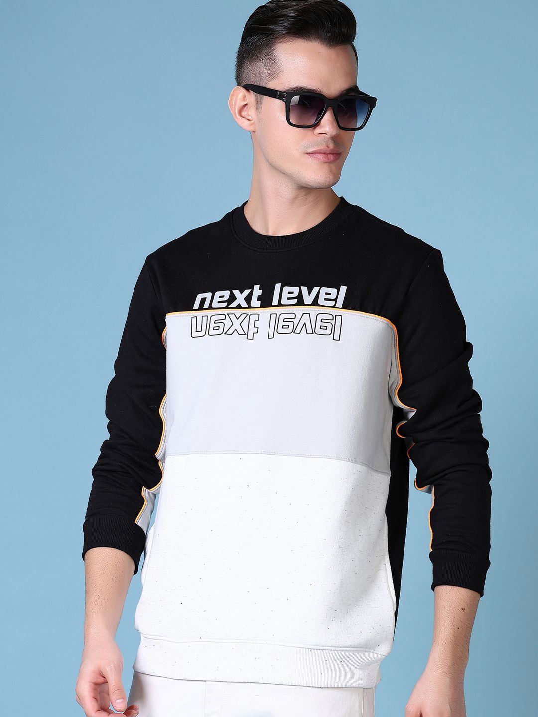 

V-Mart Men Colourblocked Pullover Sweatshirt, Black