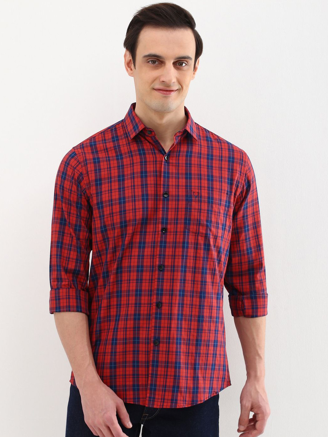 

Allen Solly Men Slim Fit Opaque Checked Casual Shirt, Red