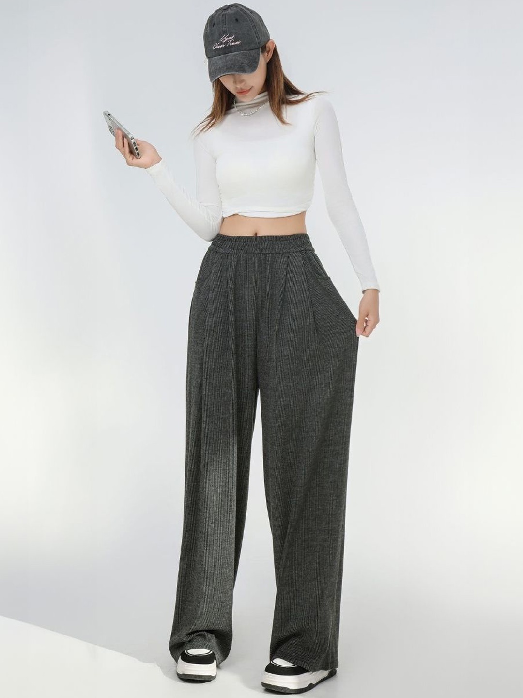 

StyleCast Women Original Trousers, Grey