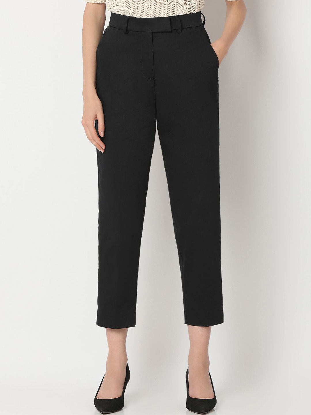 

Vero Moda Women Cotton Slim Fit Trousers, Black