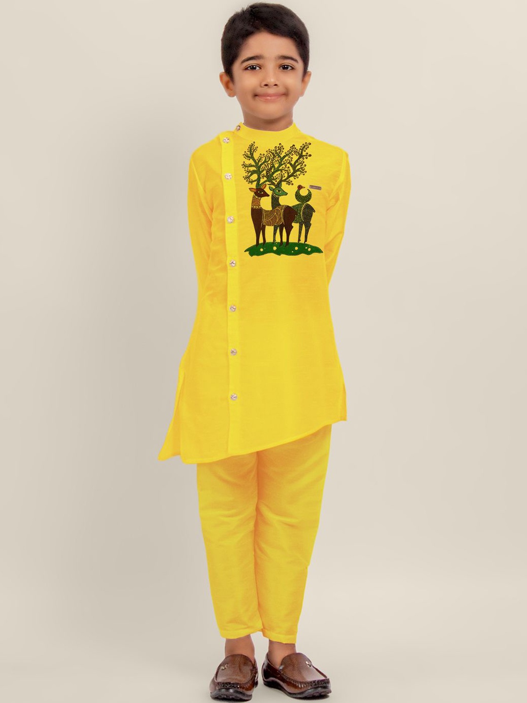

DEVOILER Boys Ethnic Motifs Printed Mandarin Collar Dupion Silk Straight Kurta & Trousers, Yellow