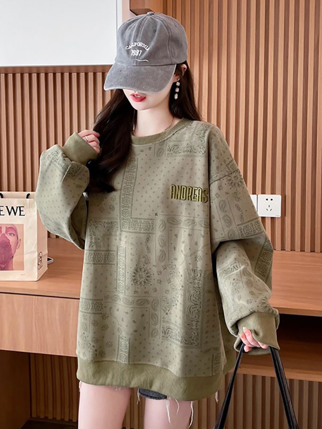 

StyleCast x Revolte Women Printed Pullover Sweatshirt, Green