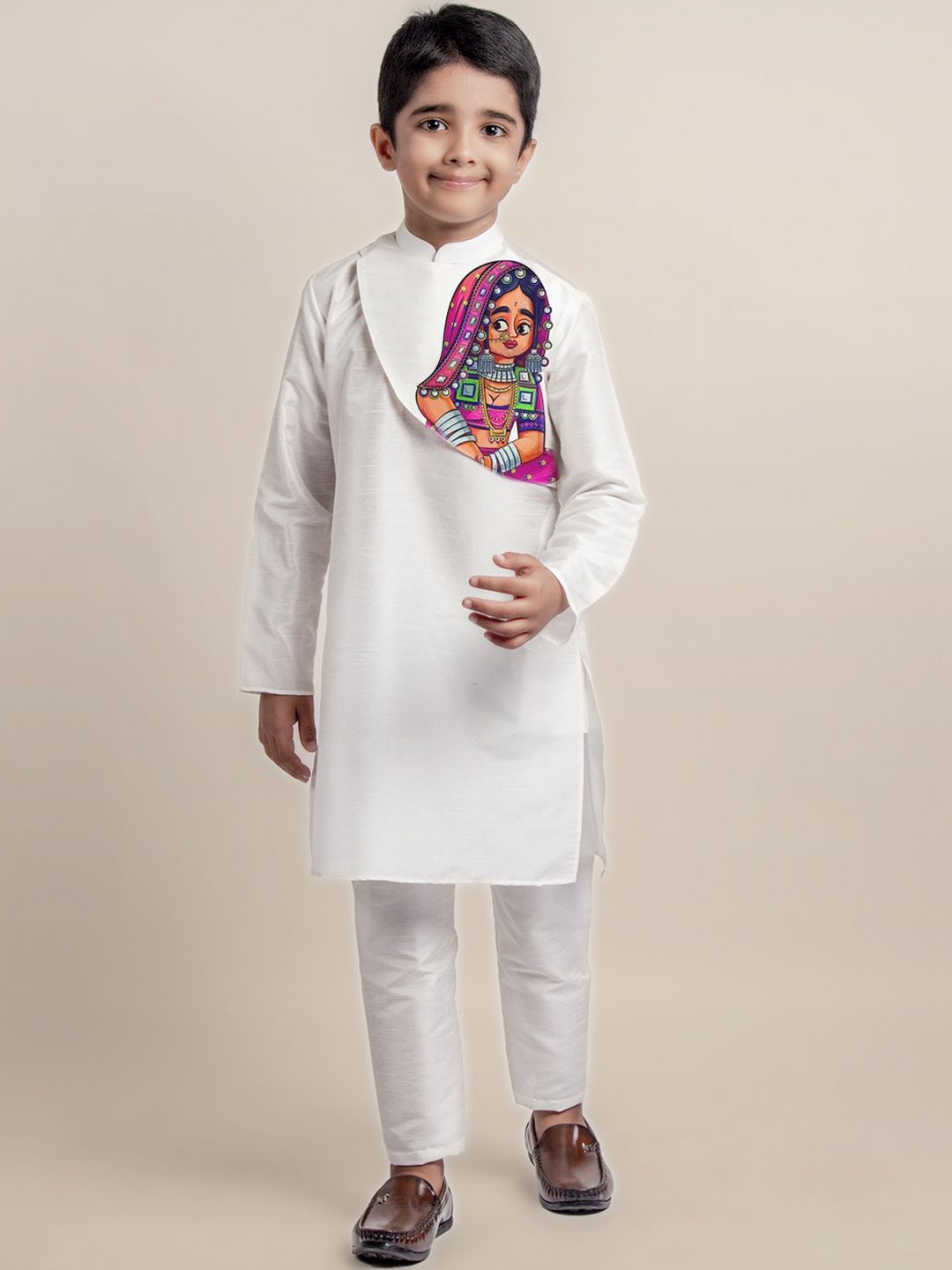 

DEVOILER Boys Ethnic Motifs Printed Mandarin Collar Dupion Silk Straight Kurta, White