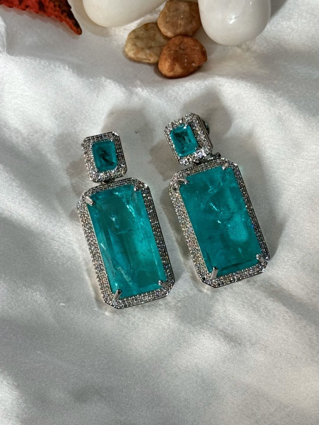 

The Jewellery Tale Earrings, Green
