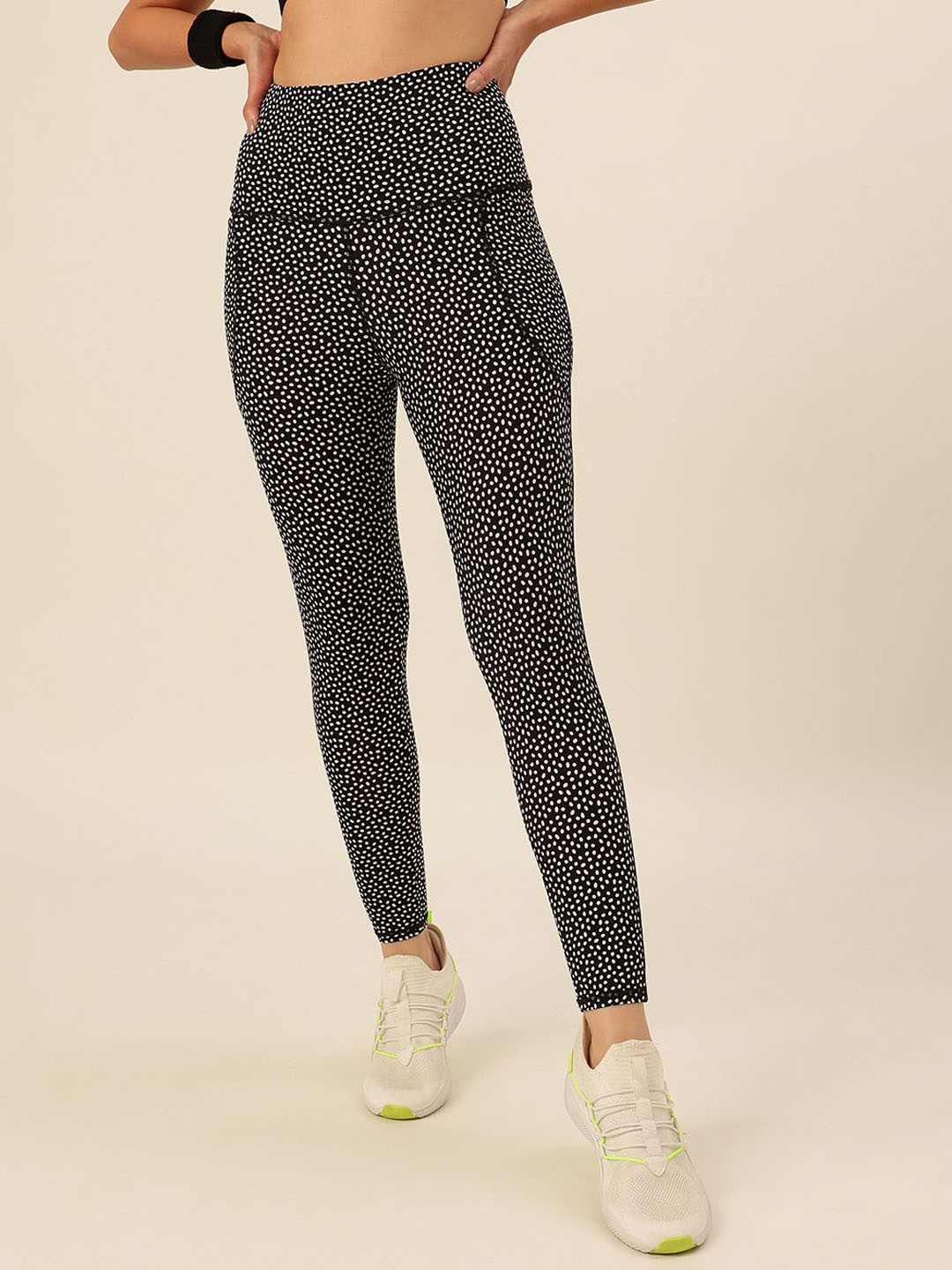 

CUKOO Women Printed Rapid-Dry Ankle Length Tights, Black