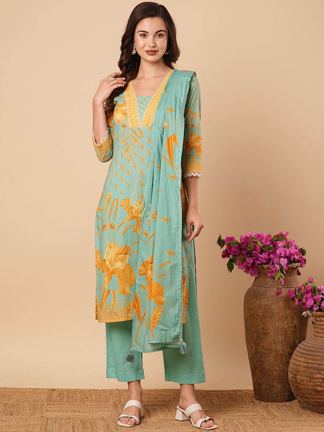 

FASHOR Women Floral Printed Regular Beads and Stones Pure Cotton Kurta with Trousers & With Dupatta, Turquoise blue