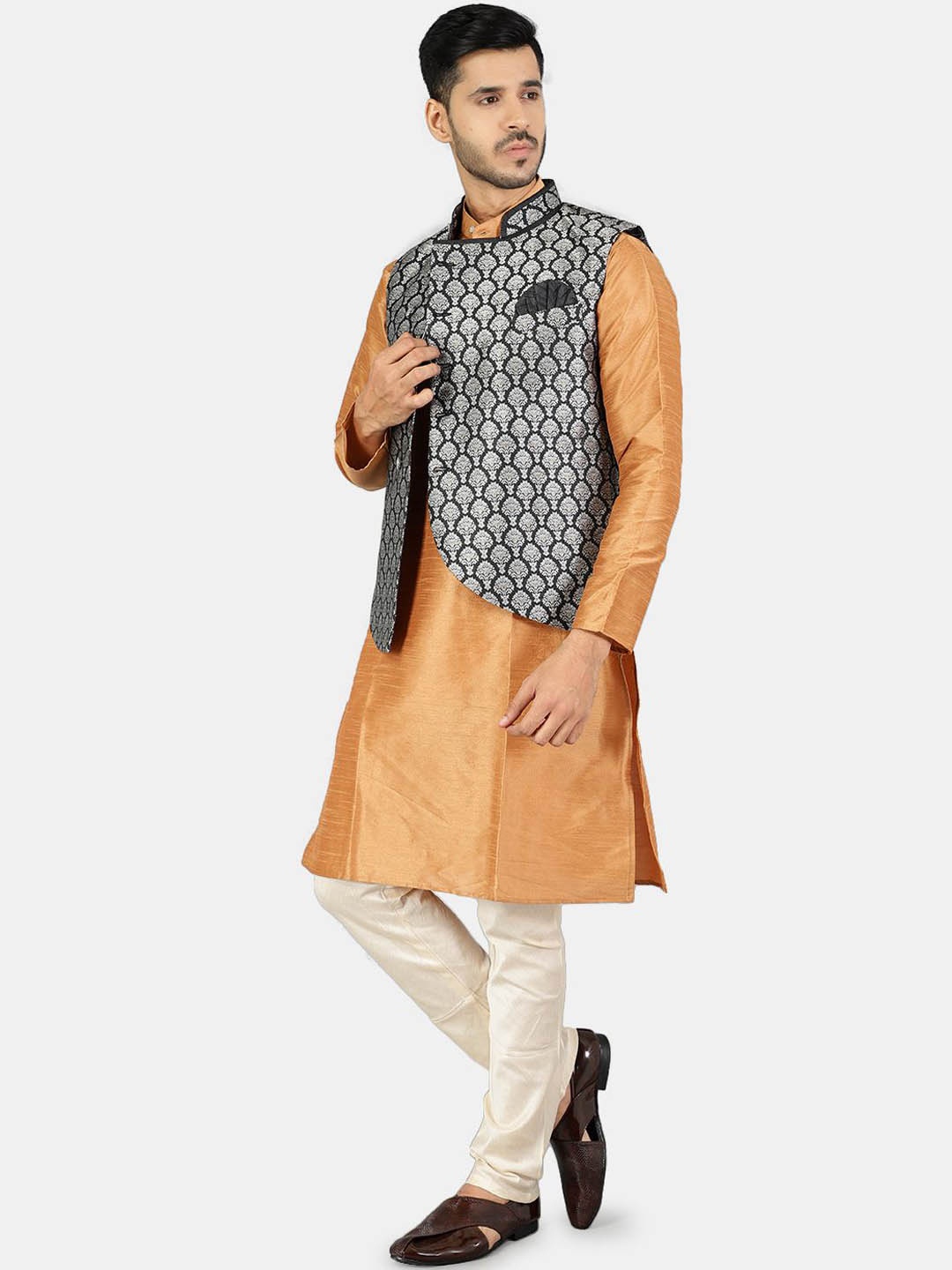 

Wintage Mandarin Collar Long Sleeves Straight Kurta with Pyjamas & Nehru Jacket, Gold
