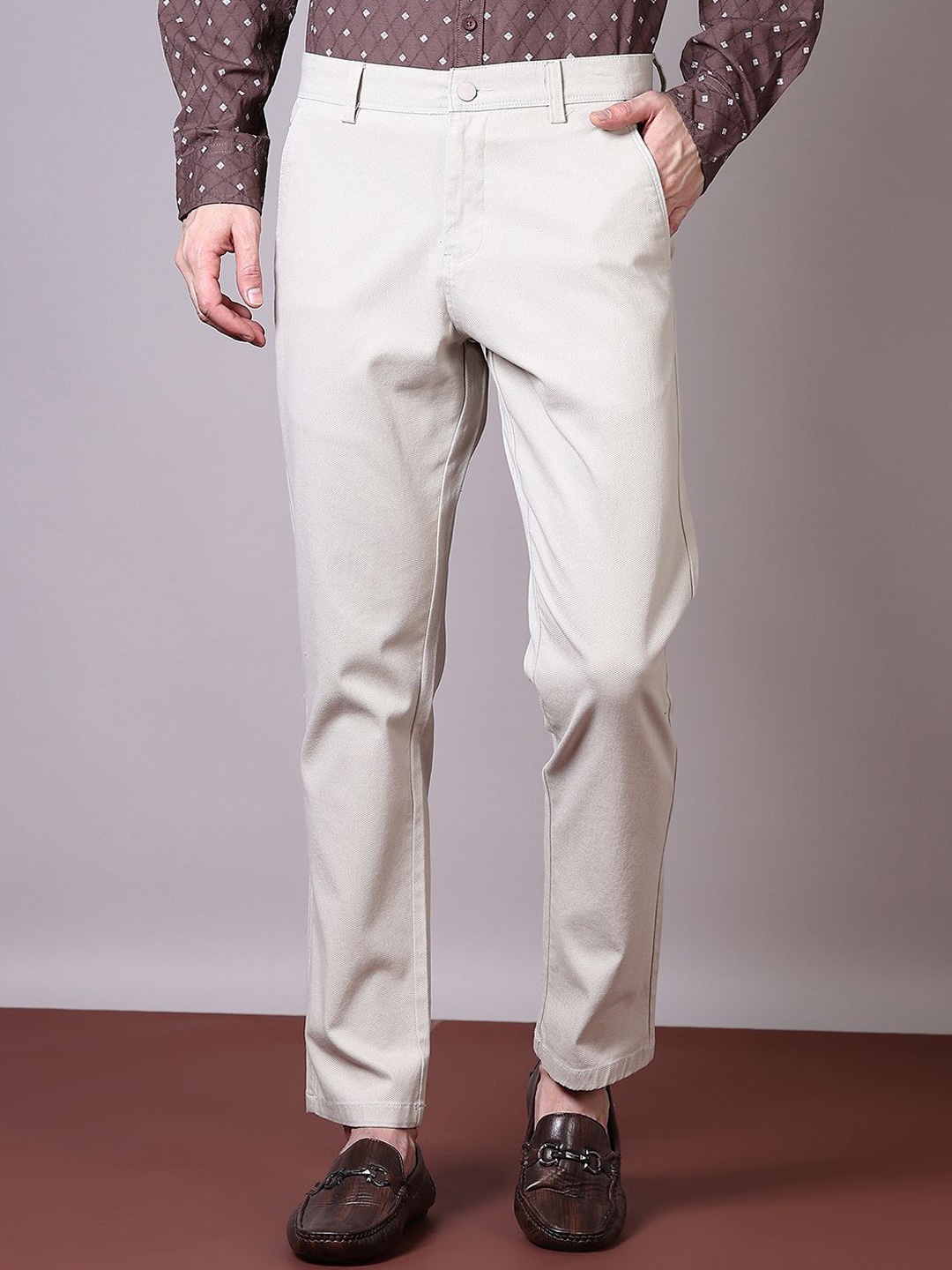 

V-Mart Men Chinos Mid-Rise Trousers, Cream