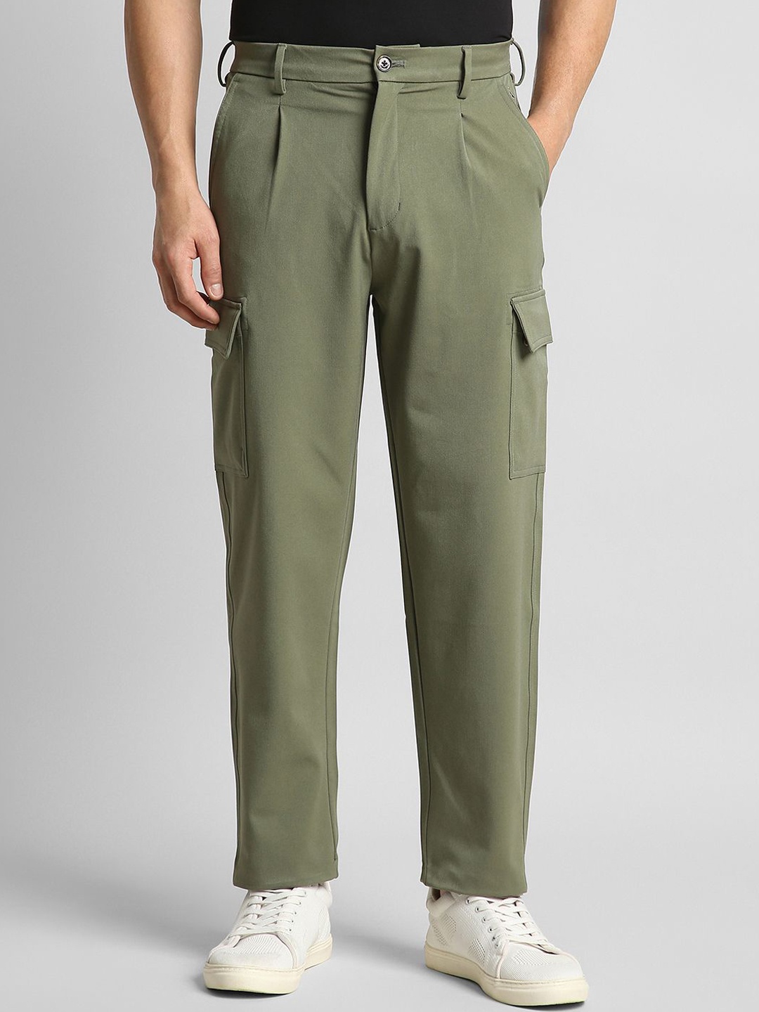 

SIMON CARTER LONDON Men Classic Pleated Regular Fit Cargo Trousers, Olive