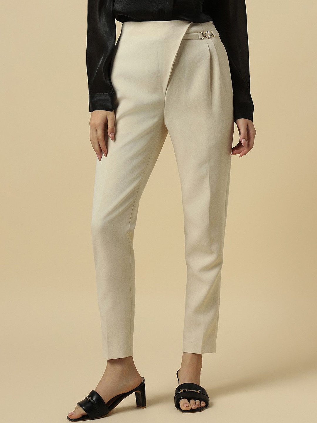 

Allen Solly Woman Slim Fit Pleated Formal Trousers, Cream