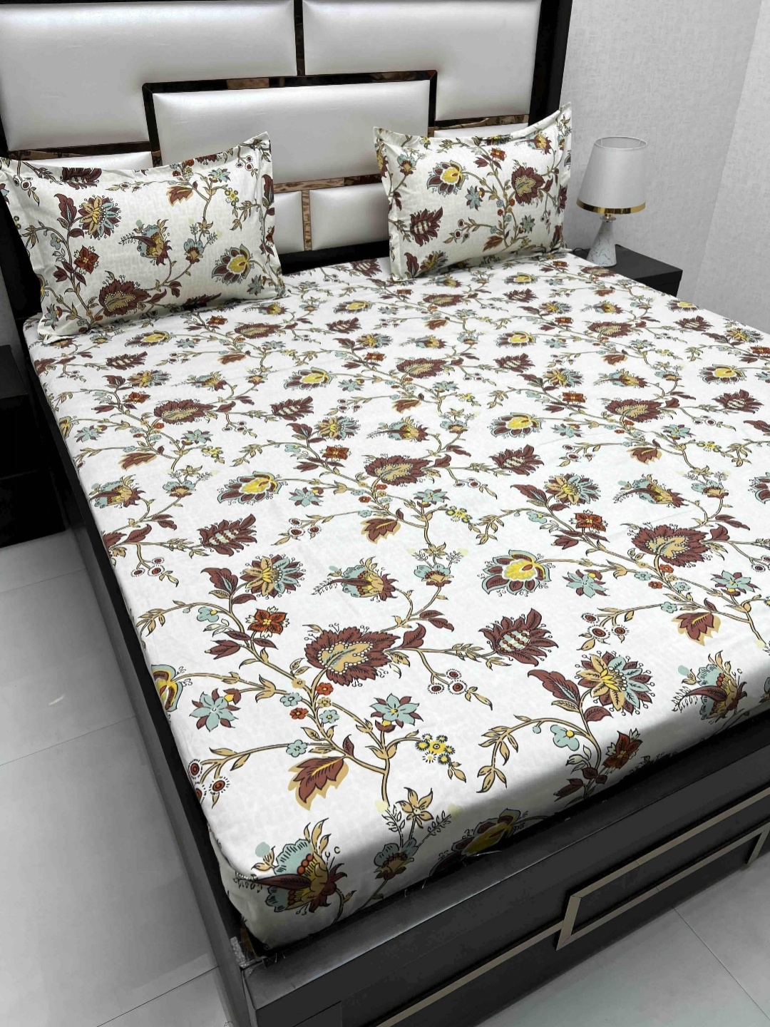 

Pure Decor Queen Size Double Bedsheet With 2 Pillow Covers 2.28m X 2.54m, White