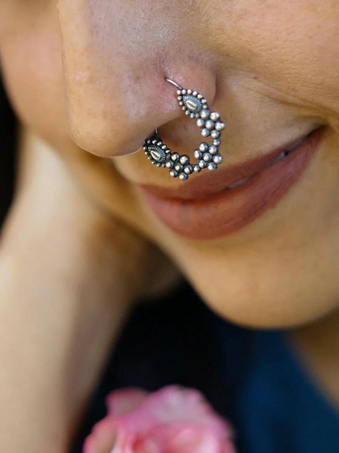 

House of Aadyaa Sterling Silver Oxidised Ring Nosepin