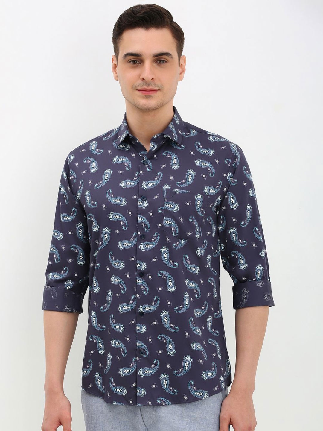 

Allen Solly Men Slim Fit Floral Opaque Printed Casual Shirt, Navy blue