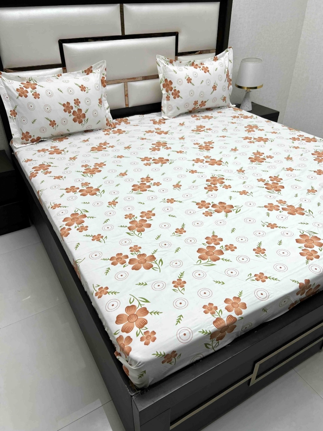 

Pure Decor Queen Size Double Bedsheet With 2 Pillow Covers 2.28m X 2.54m, Orange
