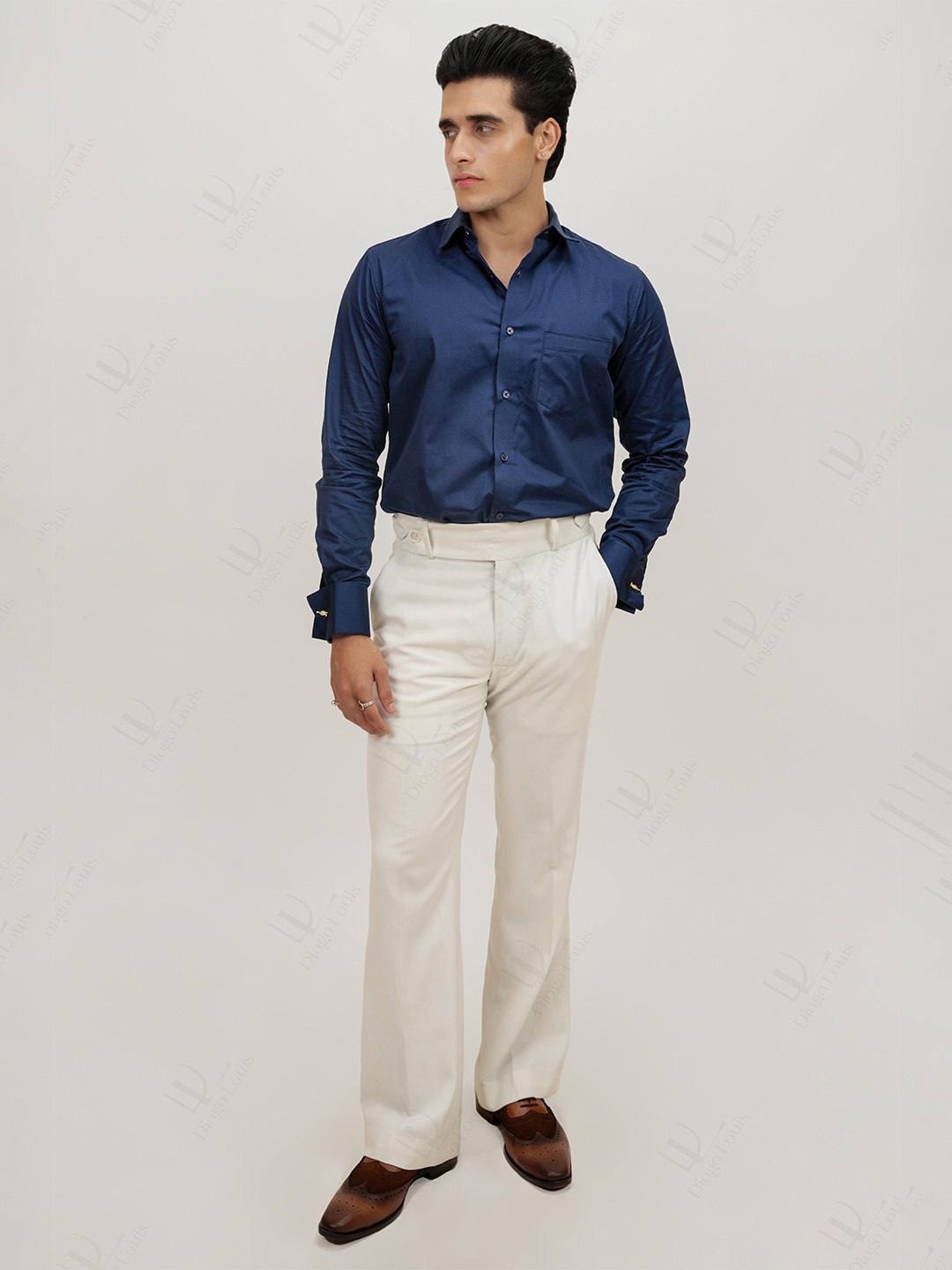 

DIOGO LOUIS Premium Blue Plain Regular Fit Cufflinks Shirt