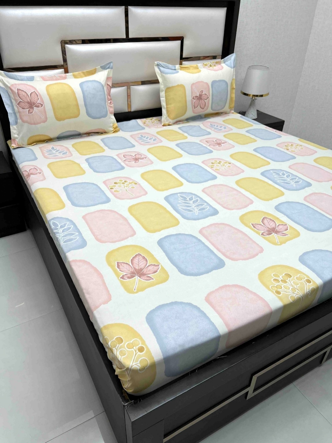 

Pure Decor Queen Size Double Bedsheet With 2 Pillow Covers 2.28m X 2.54m, Cream