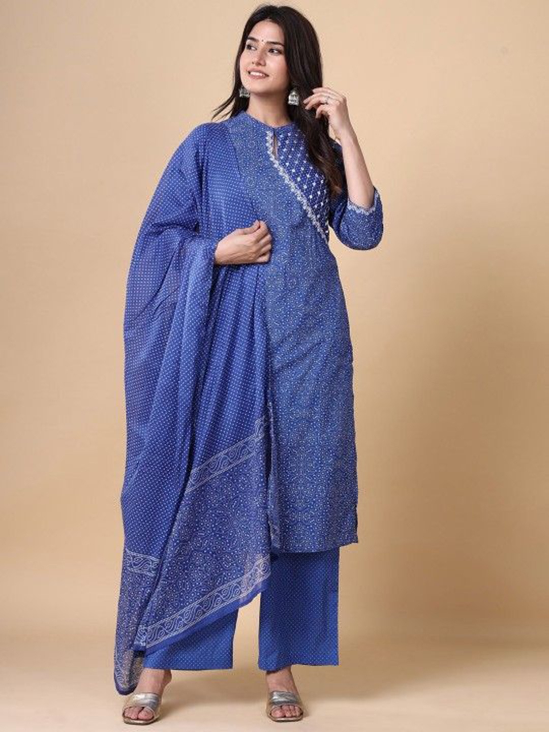 

Chandbaali Floral Printed Pure Cotton Straight Kurta With Trousers & Dupatta, Blue