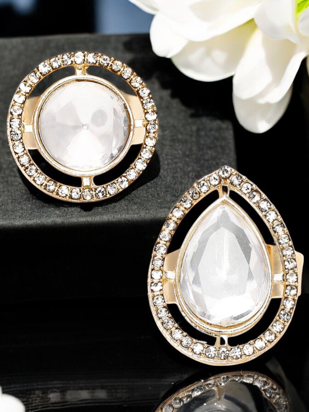 

OOMPH Set Of 2 Kundan Stone Studded Jadau Design Adjustable Finger Rings, Gold