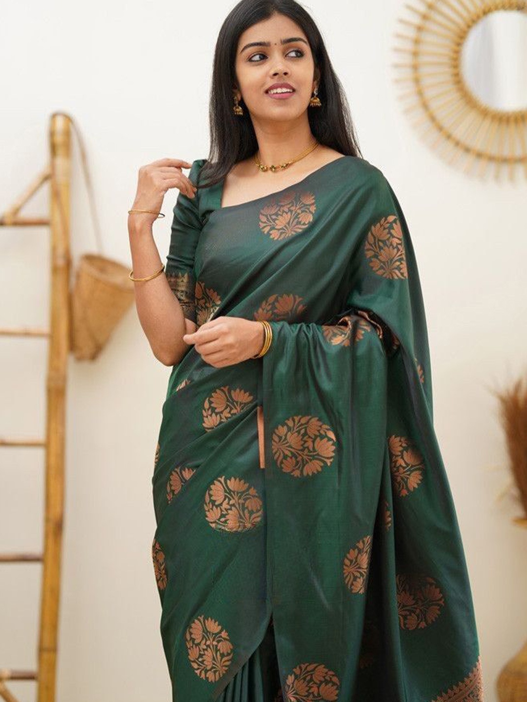 

Areca Designer Paisley Woven Design Zari Pure Silk Banarasi Saree, Green