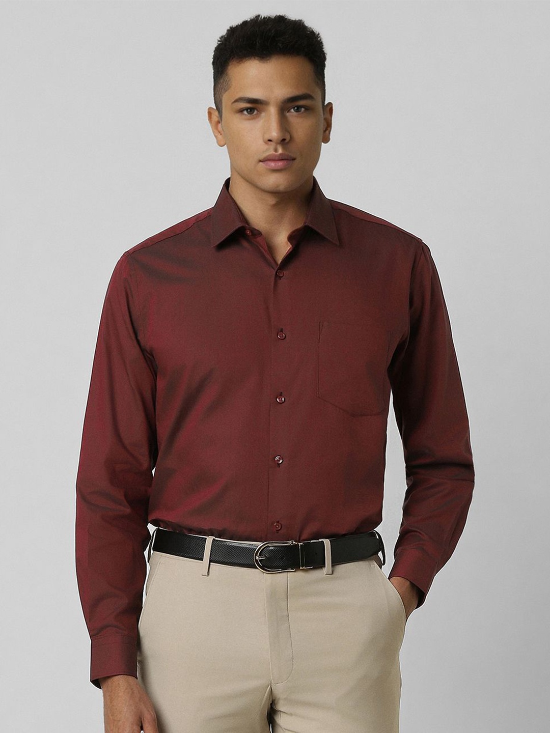 

Van Heusen Men Opaque Formal Shirt, Maroon