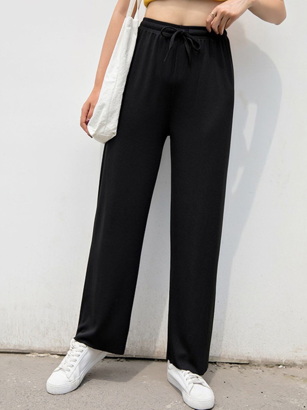 

StyleCast Women Original Regular Fit Trousers, Black