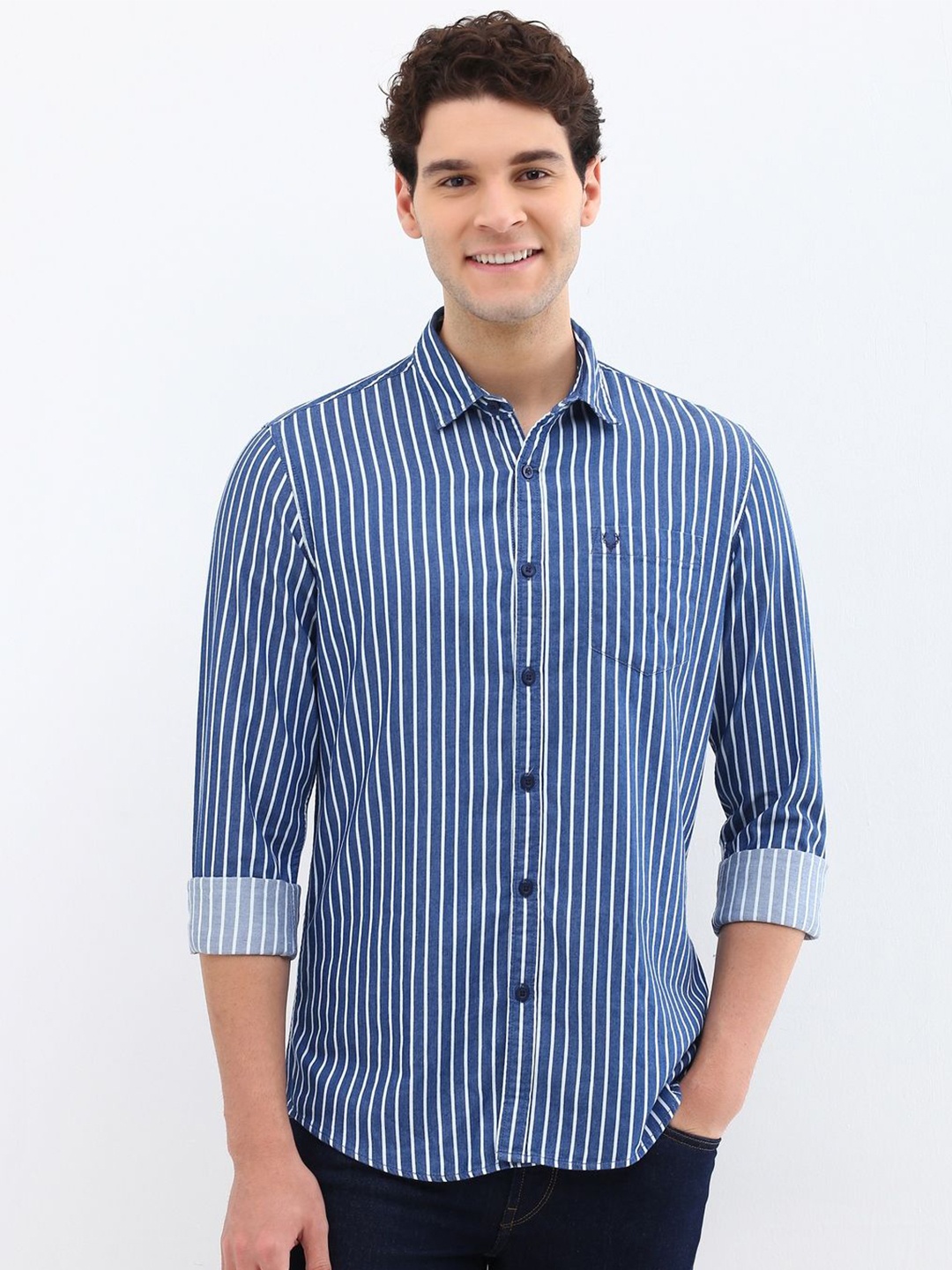 

Allen Solly Men Custom Opaque Striped Casual Shirt, Blue