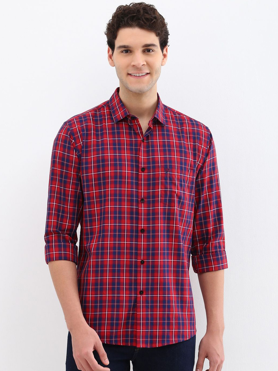 

Allen Solly Men Slim Fit Opaque Checked Casual Shirt, Red