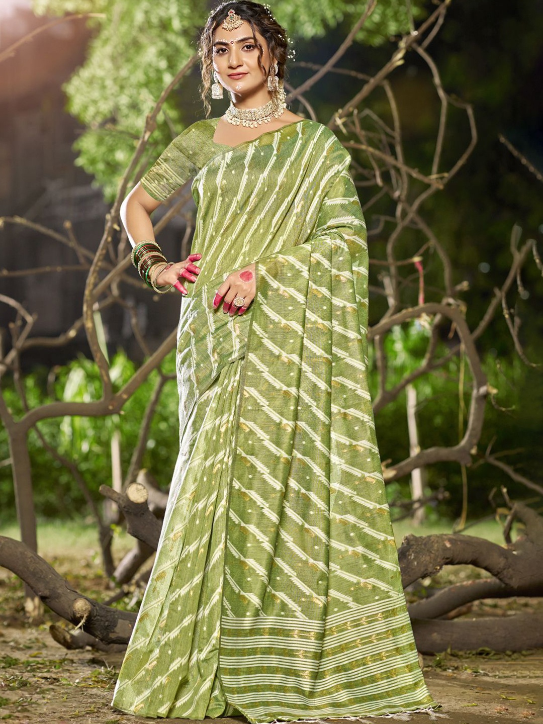 

SANGAM PRINTS Leheriya Silk Blend Tussar Saree, Lime green