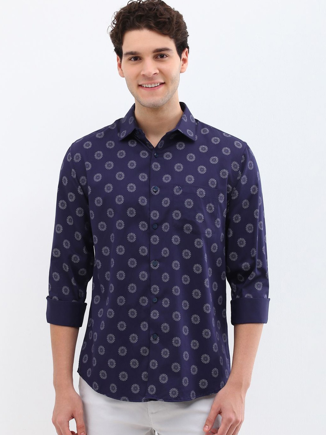 

Allen Solly Men Slim Fit Floral Opaque Printed Casual Shirt, Navy blue