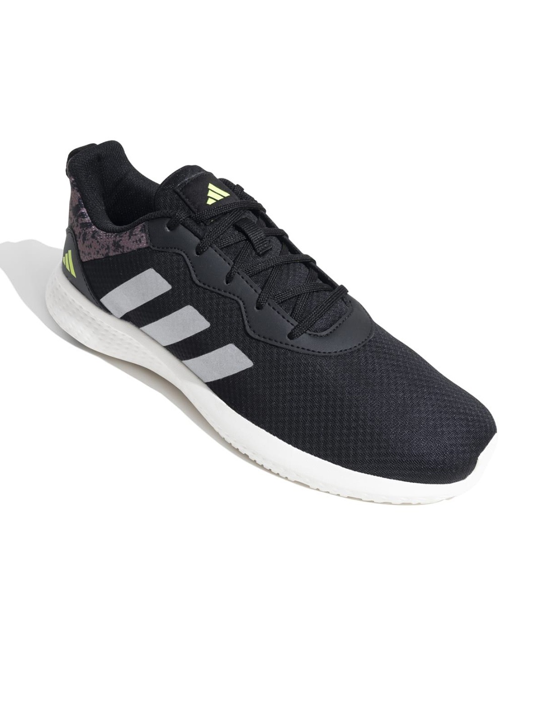 

ADIDAS Ultra Response Men Running Shoes, Black