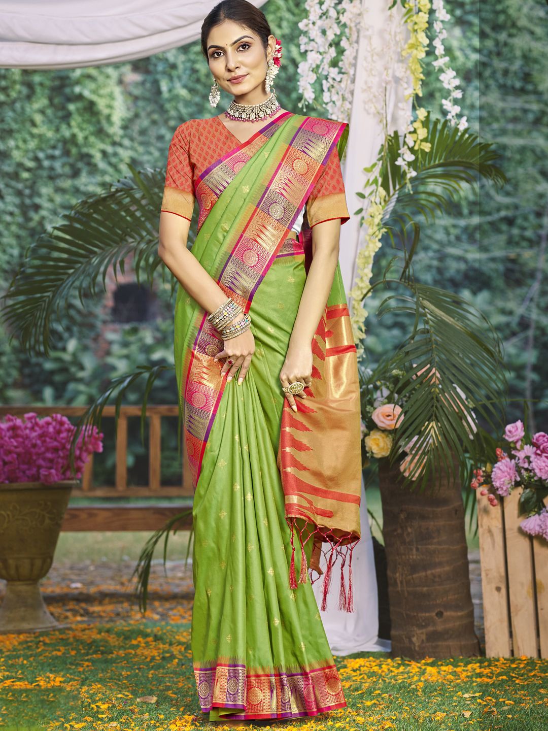 

SANGAM PRINTS Woven Design Zari Handloom Tussar Saree, Lime green