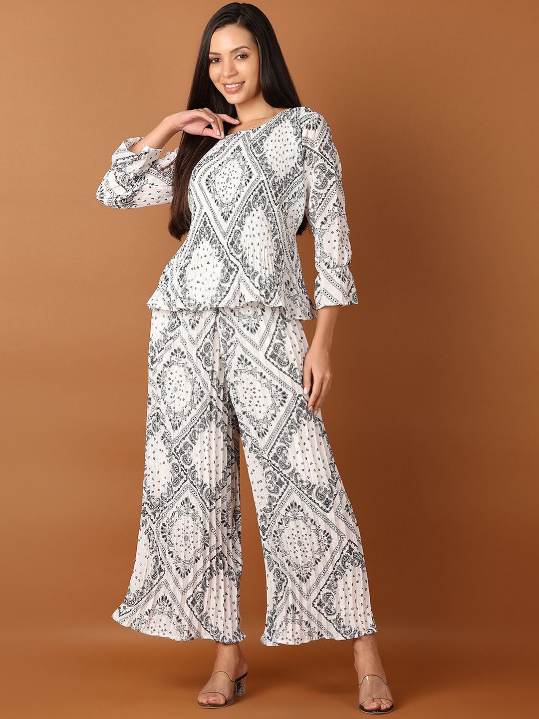 

V-Mart Round Neck Printed Pure Cotton Top with Trouser, White