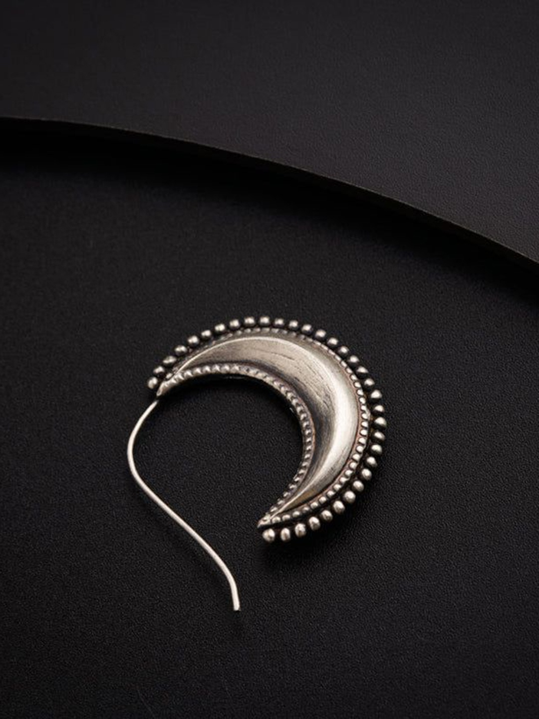 

House of Aadyaa Sterling Silver Oxidised Ring Nosepin