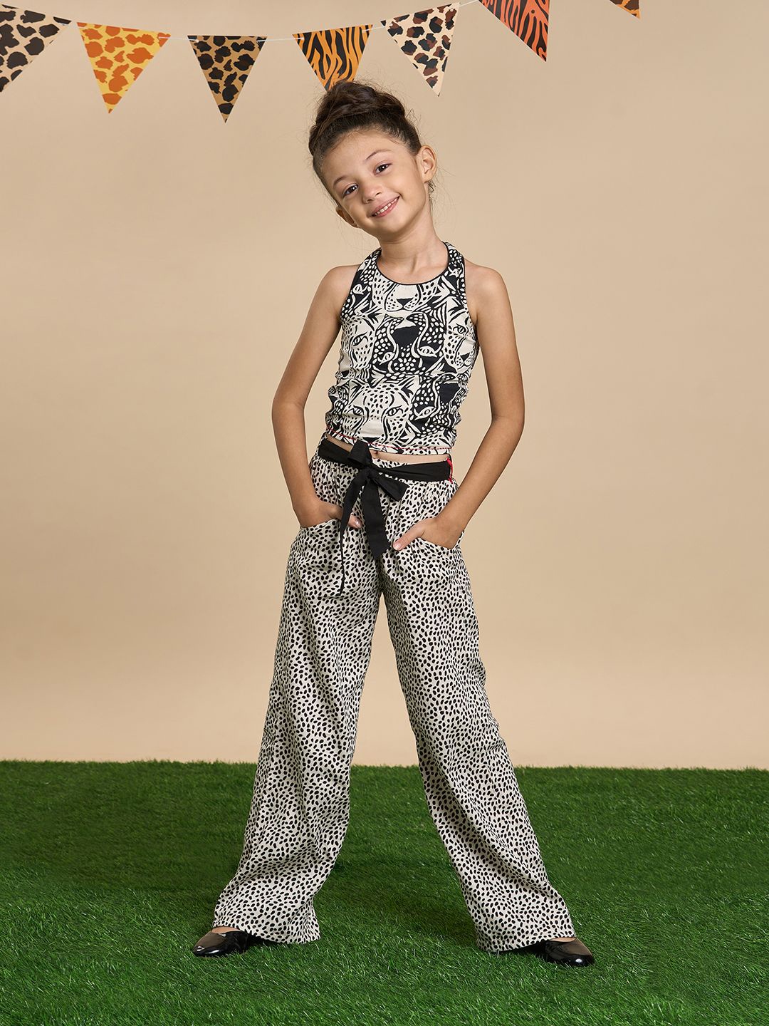 

LIL DRAMA Girls Printed Halter Neck Sleeveless Pure Cotton Top With Trouser, Brown