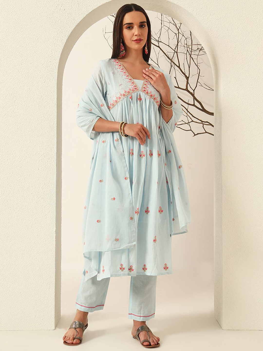 

Anouk Blue Floral Embroidered V-Neck Pure Cotton Straight Kurta with Trousers & Dupatta