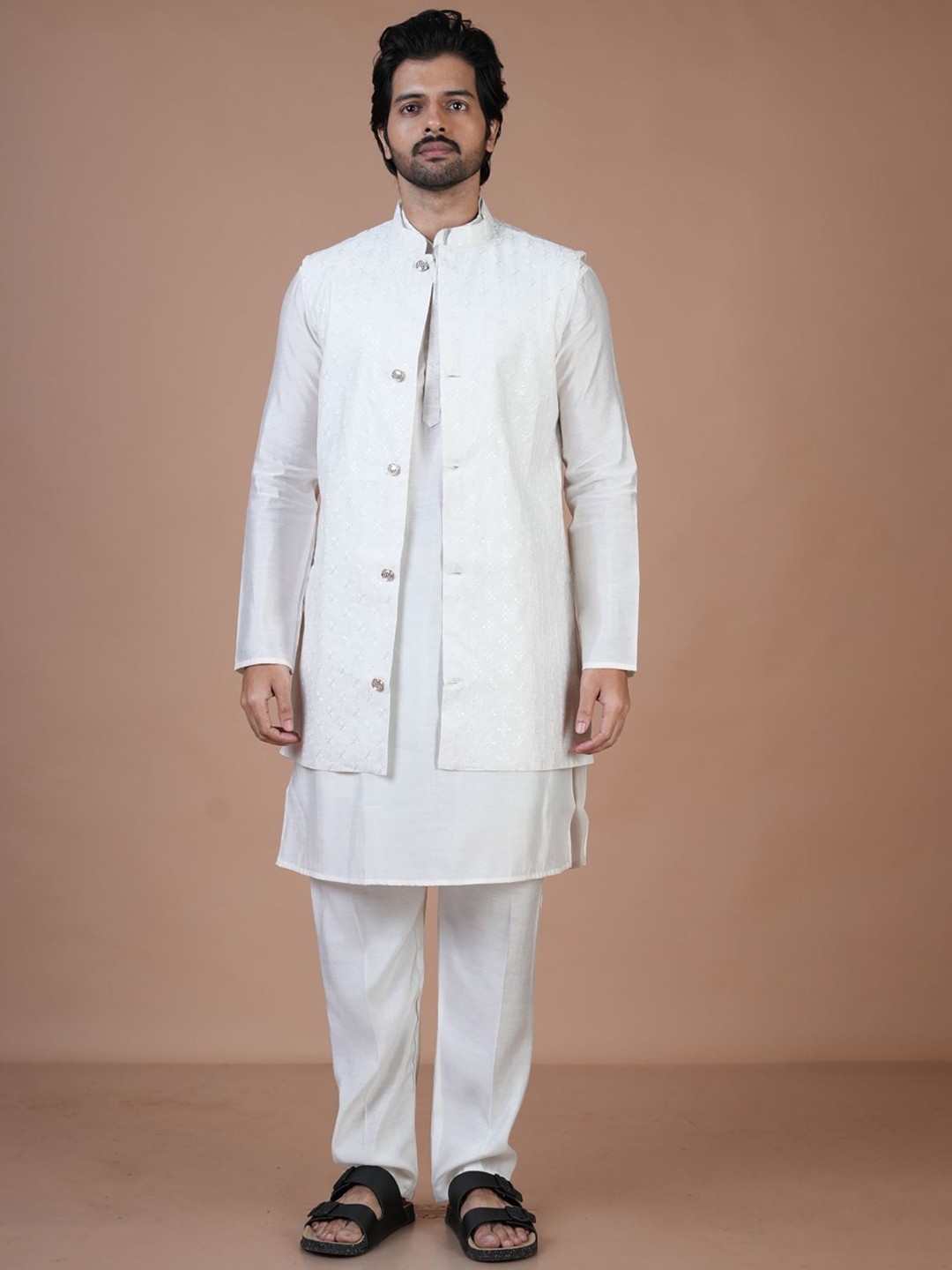 

ARYA Mandarin Collar Regular Chanderi Silk Straight Kurta With Jacket With Trouser, Off white