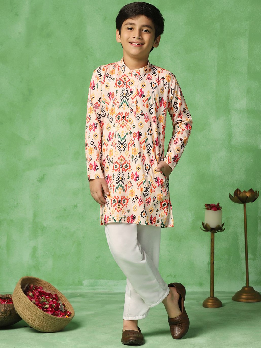 

FASHION DREAM Boys Ethnic Motifs Printed Mandarin Collar Straight Kurta With Trousers, Cream