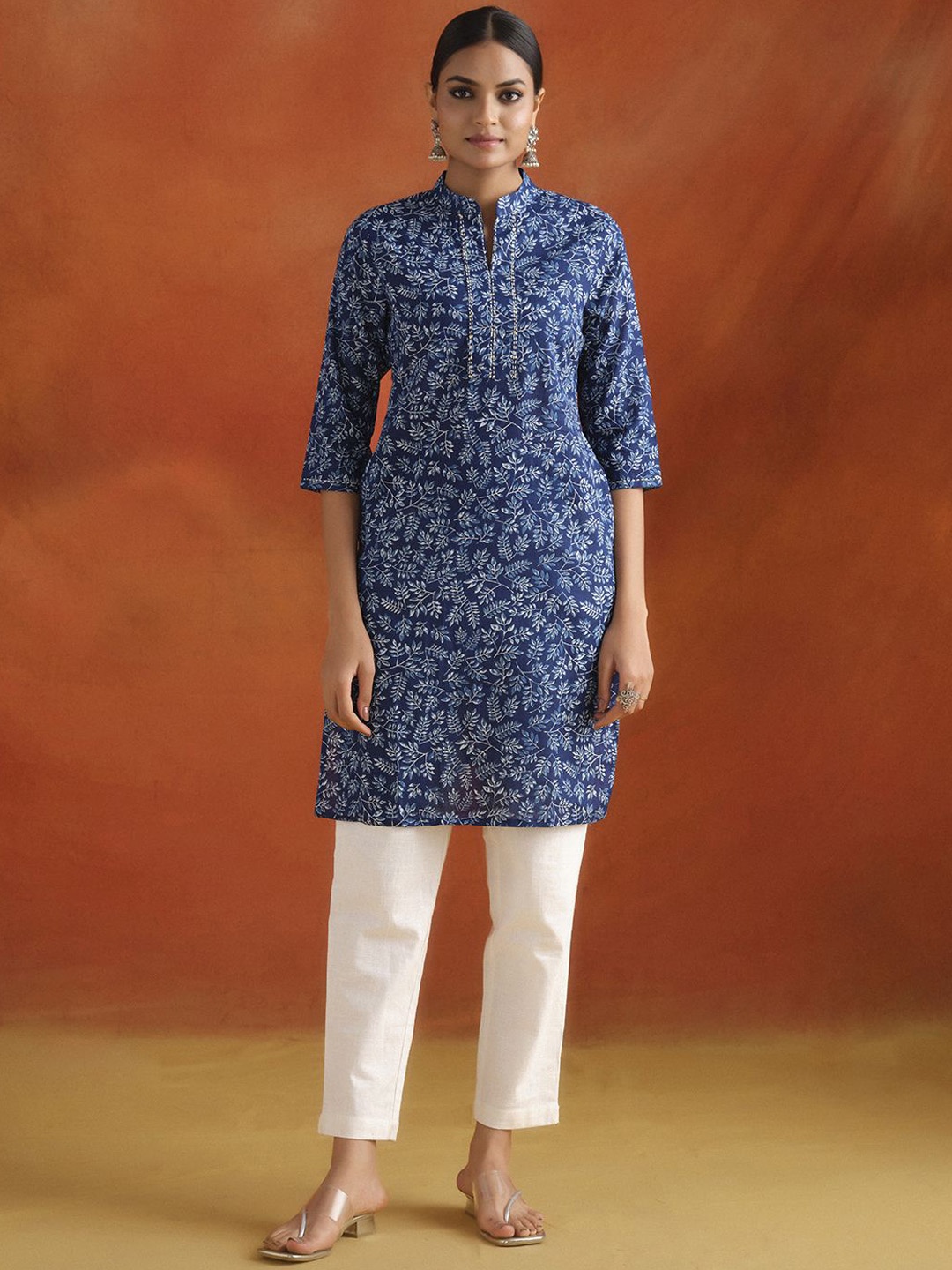 

Jaipur Kurti Ethnic Motifs Printed Mandarin Collar Cotton Straight Kurta, Blue