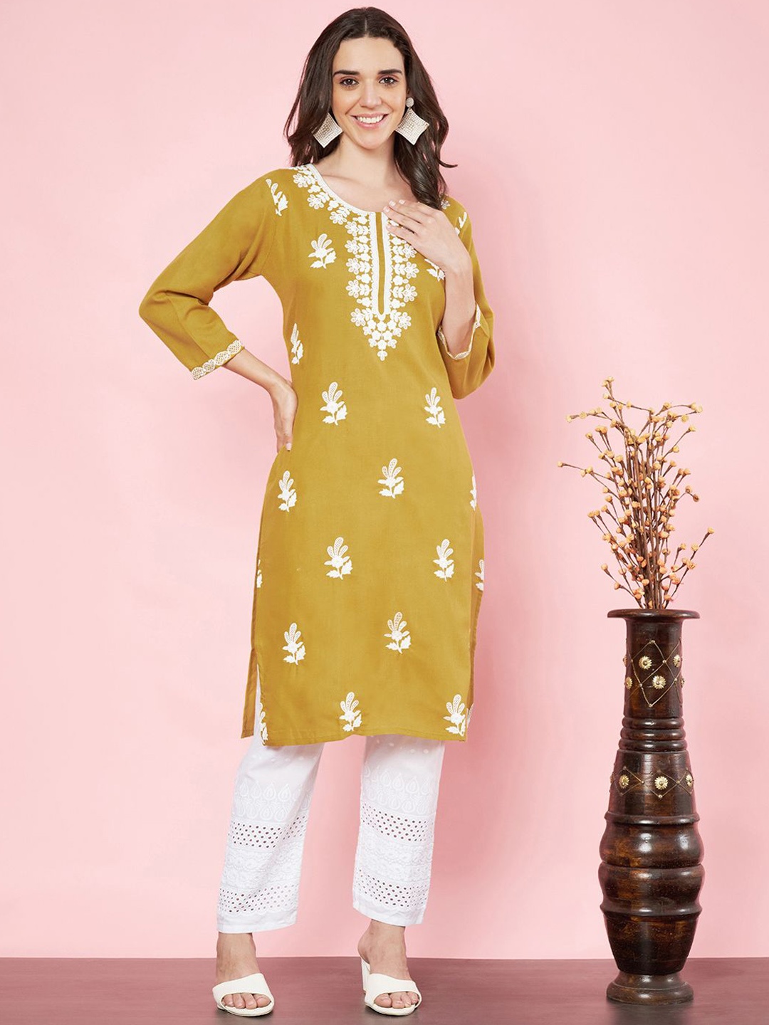 

HERE&NOW Floral Embroidered Pure Cotton Straight Kurta, Mustard