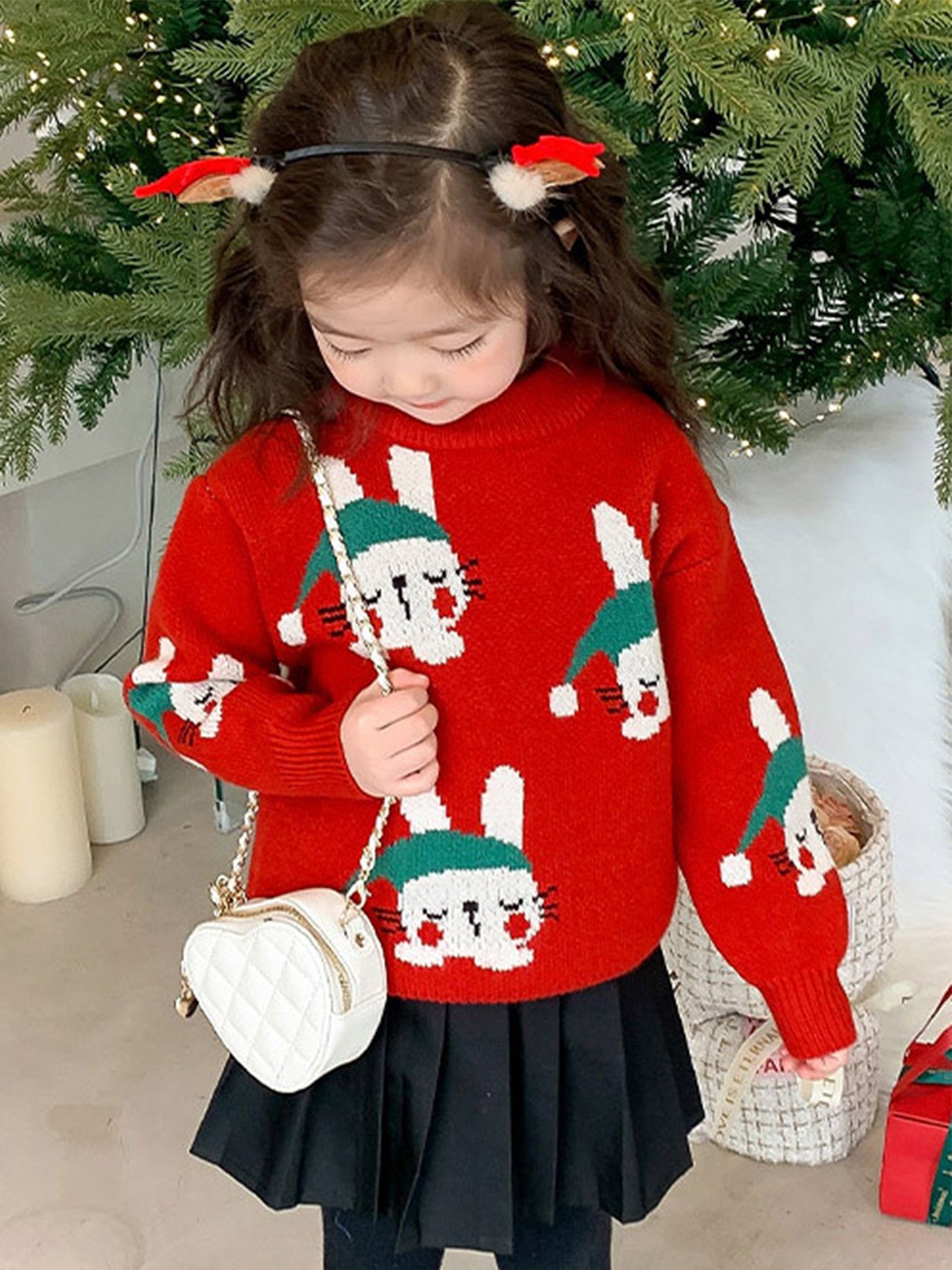 

LULU & SKY Girls Printed Pullover, Red