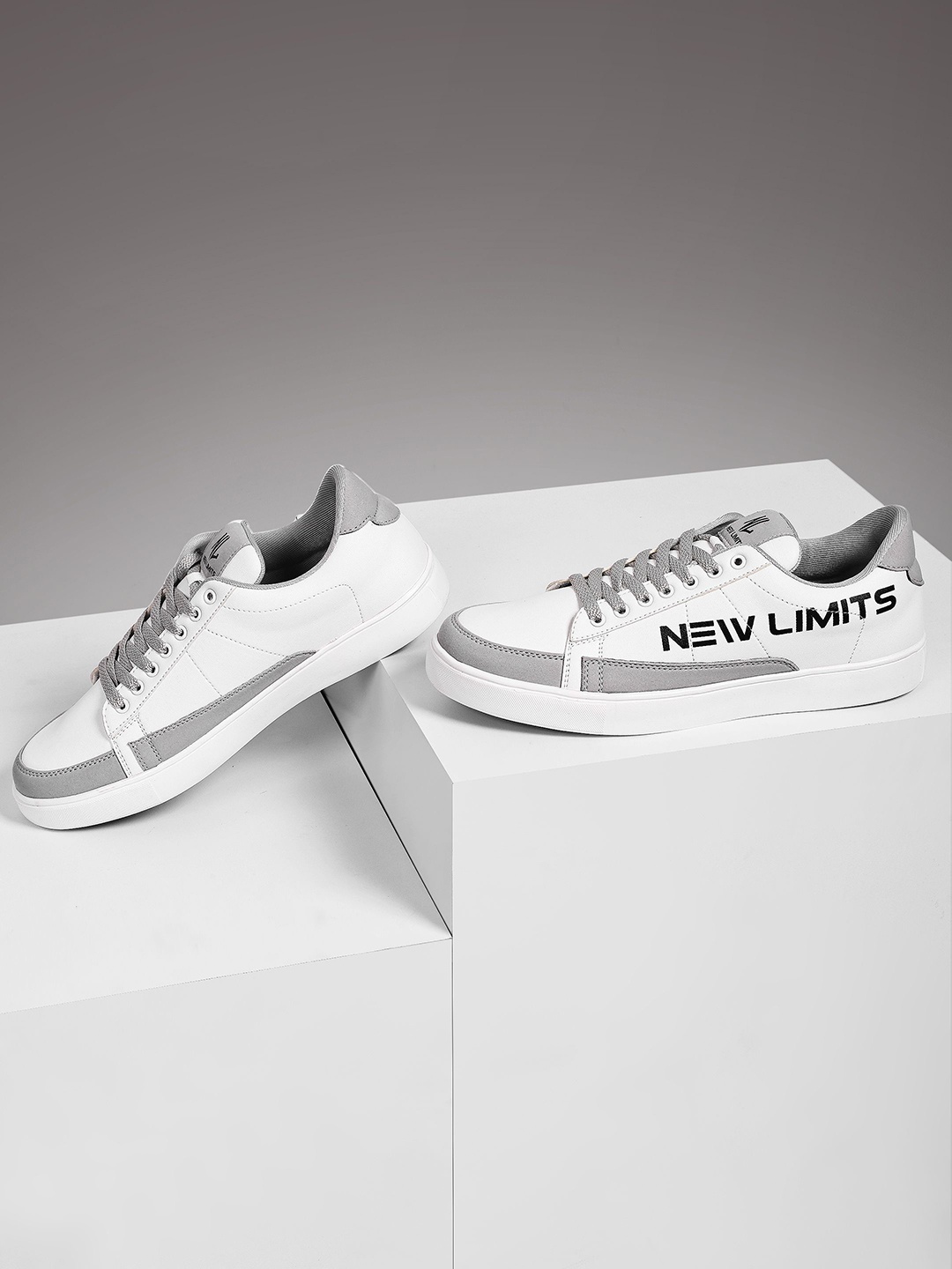 

NEW LIMITS Men Printed Lace-Ups Sneakers, White