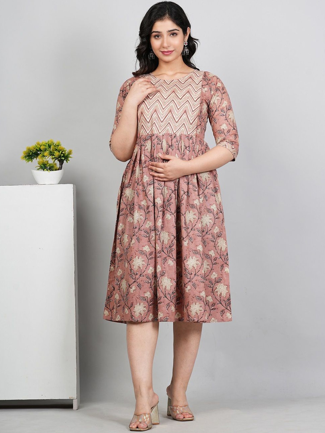 

HETSA Floral Printed Pure Cotton Fit and Flare Maternity Ethnic Dresses, Pink